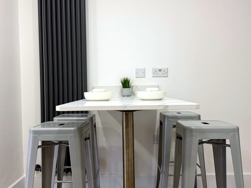 The Albany: Flat 1, kitchen & lounge