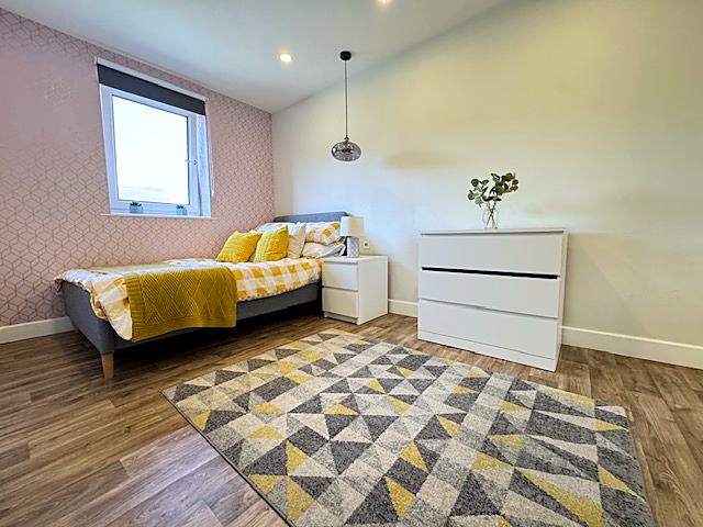 Lester Hall: Flat 5, Room 2