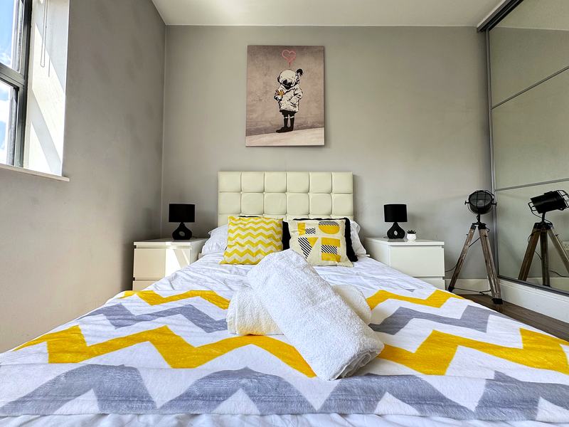 Sterling House: Room 6