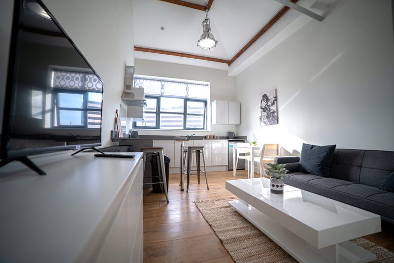 Sterling Loft: Flat 1