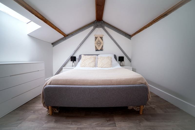 Sterling Loft: Flat 2