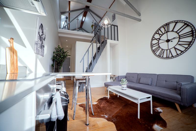Sterling Loft: Flat 2