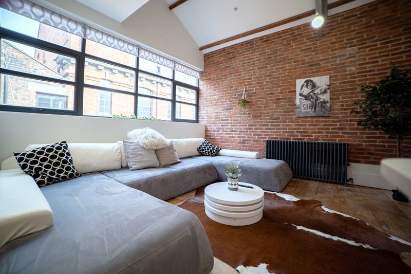 Sterling Loft: Flat 4