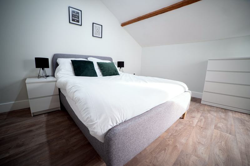 Sterling Loft: Flat 4