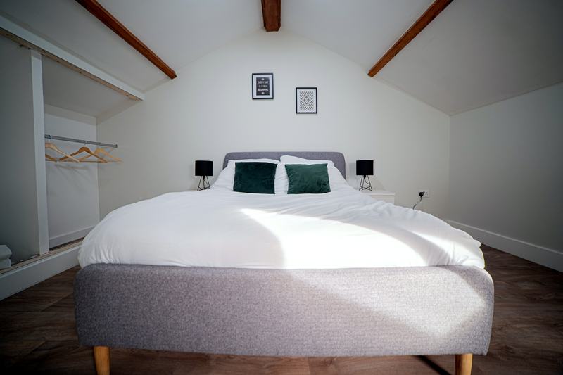 Sterling Loft: Flat 4