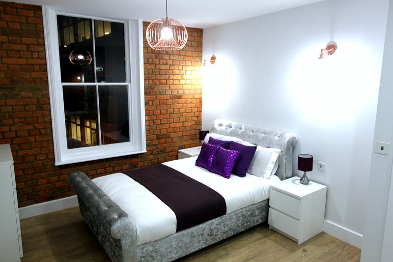 Town Centre Apartments: Flat 2, bedroom